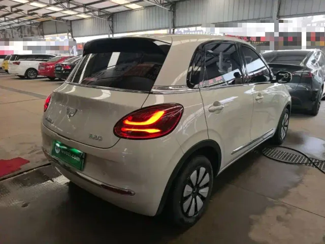 Wuling Bingo — Фото автомобиля 6