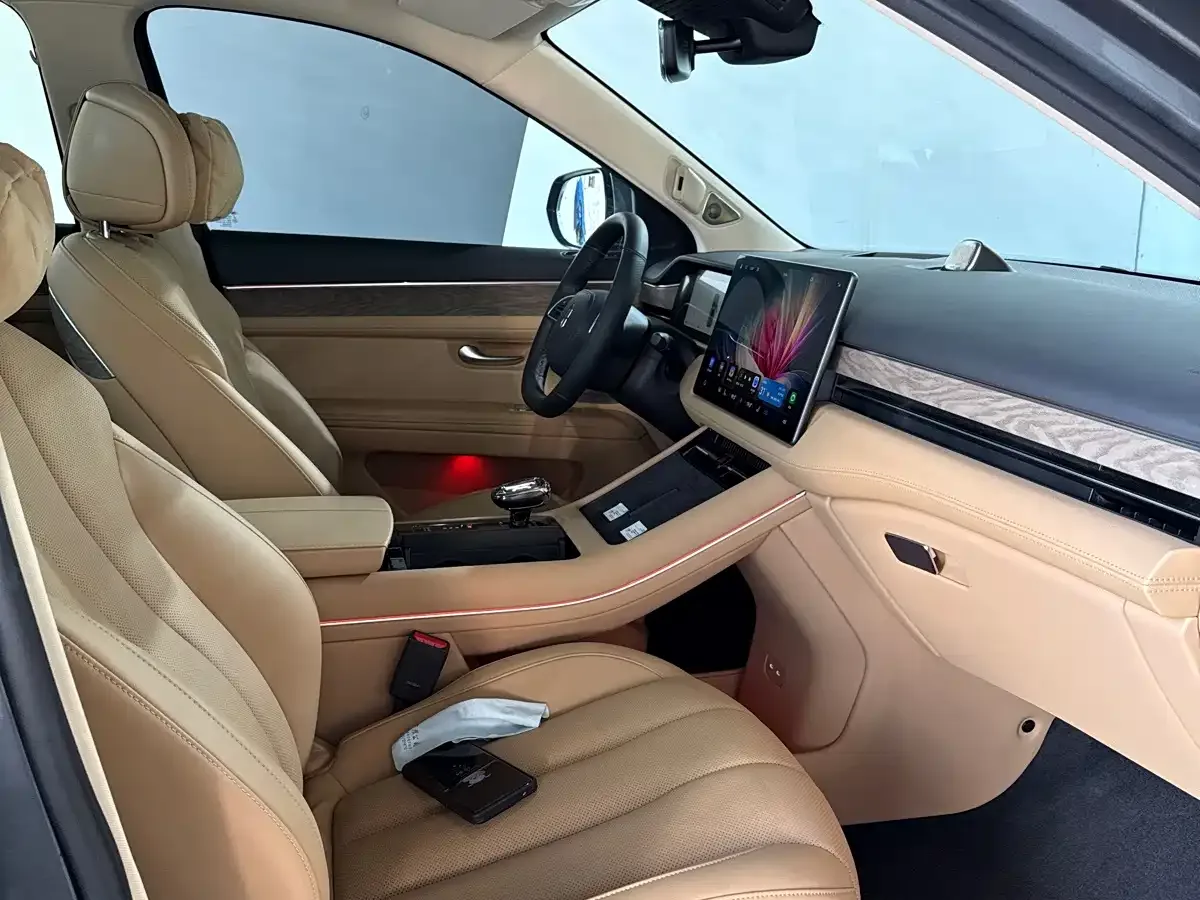 AITO Wenjie AITO M7 2022 1.5T AWD Luxury Edition — Фото автомобиля 30