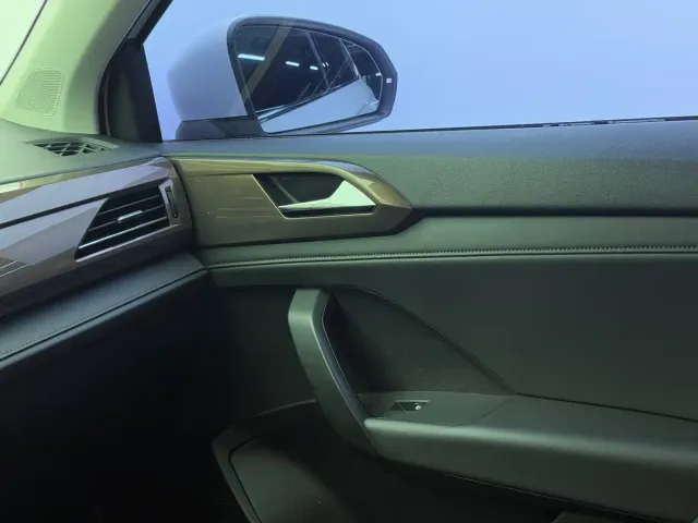 Volkswagen Tharu — Фото автомобиля 11