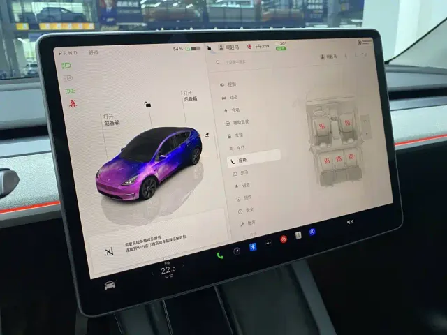 Tesla Model Y — Фото автомобиля 21