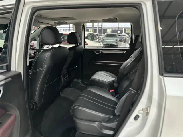 GAC Trumpchi M6 — Фото автомобиля 11
