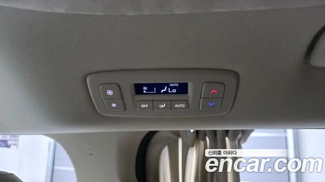Kia Canival Carnival 4 поколение Бензин 7 мест Hi-Limousine — Фото автомобиля 12