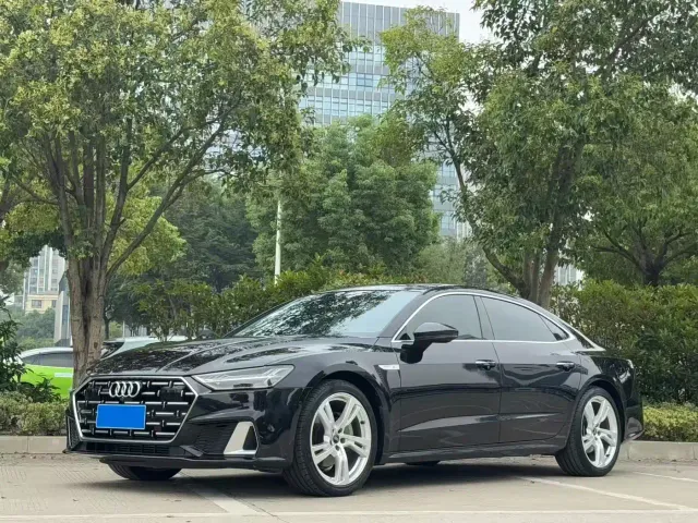 Audi Audi A7L 2024 45TFSI quattro S-line Vision Edition Crystal Package — Фото автомобиля 3