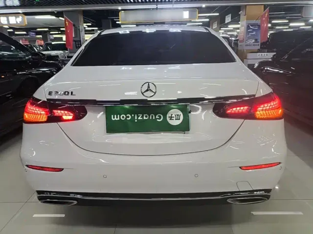 Mercedes-Benz E-Class — Фото автомобиля 5