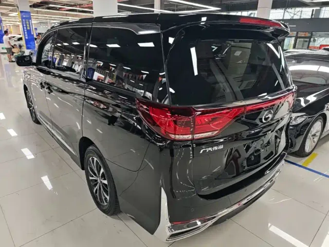 GAC Trumpchi M8 — Фото автомобиля 4