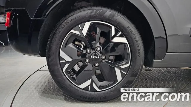 Kia Niro — Фото автомобиля 20