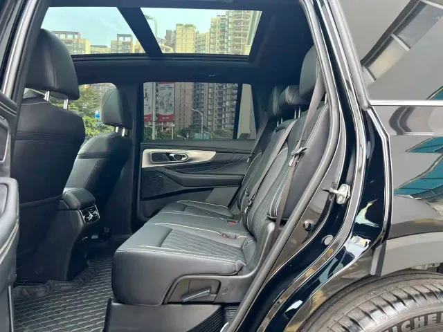 GAC Trumpchi GS8 — Фото автомобиля 14