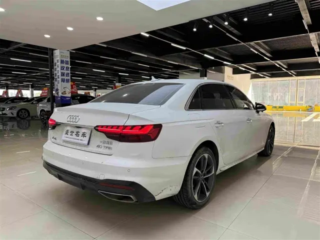 Audi A4L — Фото автомобиля 8