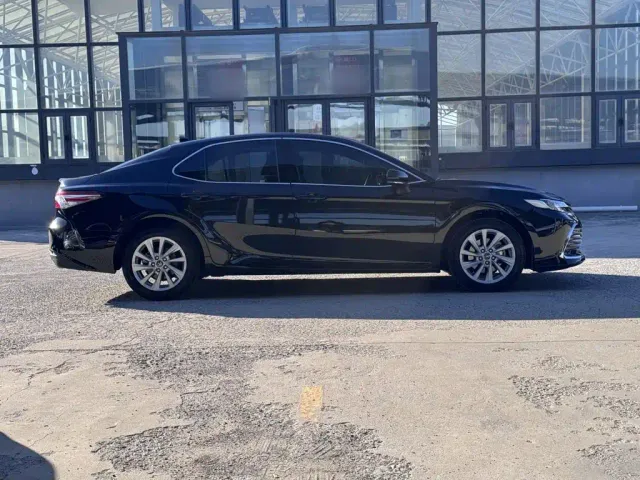 Toyota Camry — Фото автомобиля 4