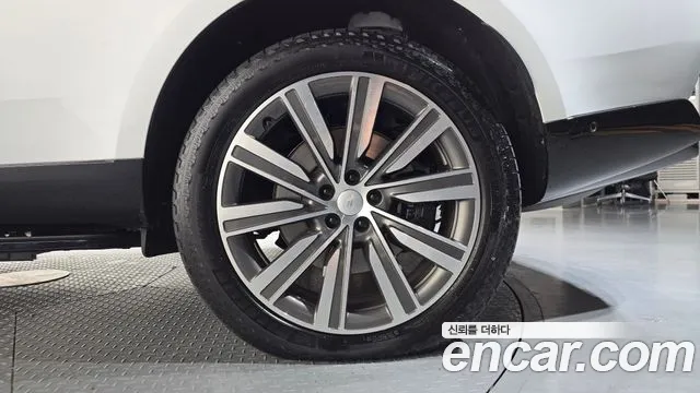Land Rover Range Rover — Фото автомобиля 20