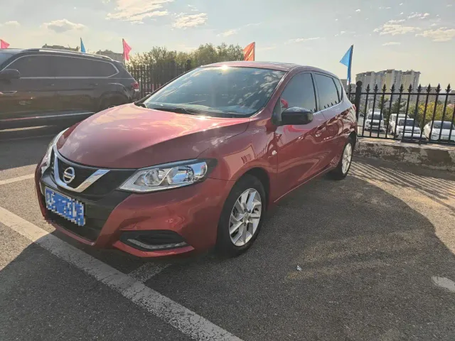 Фотография автомобиля — Nissan Tiida
