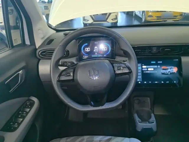 Leapmotor T03 — Фото автомобиля 10