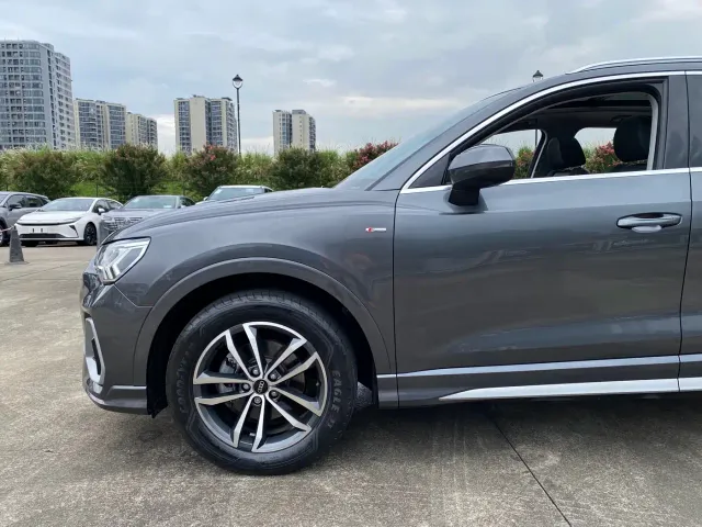 Audi Q3 — Фото автомобиля 19