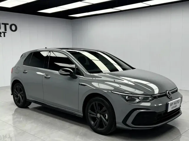 Volkswagen Golf — Фото автомобиля 3