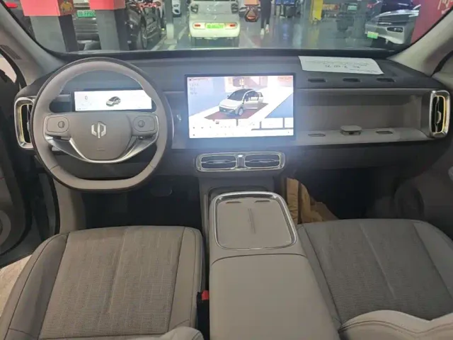 Leapmotor B10 — Фото автомобиля 9