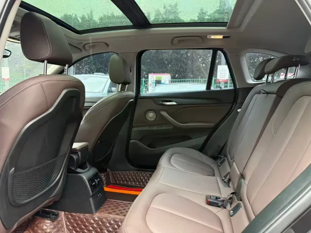 BMW X1 — Фото автомобиля 7