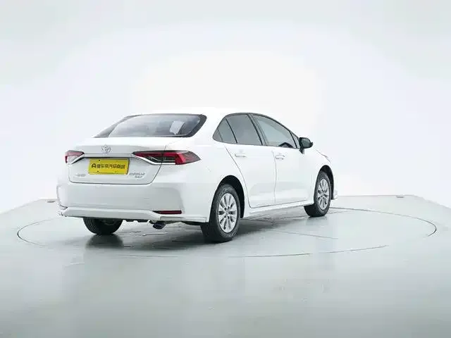 Toyota Corolla — Фото автомобиля 8