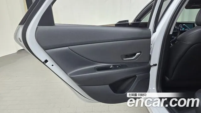 Hyundai AVANTE Новый Avante (CN7) — Фото автомобиля 25