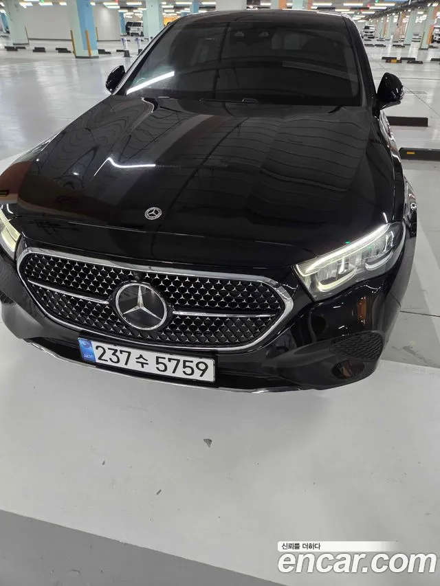 Фотография автомобиля — Mercedes-Benz E-Class W214