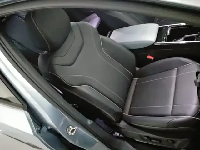 Volkswagen ID.4 X — Фото автомобиля 24