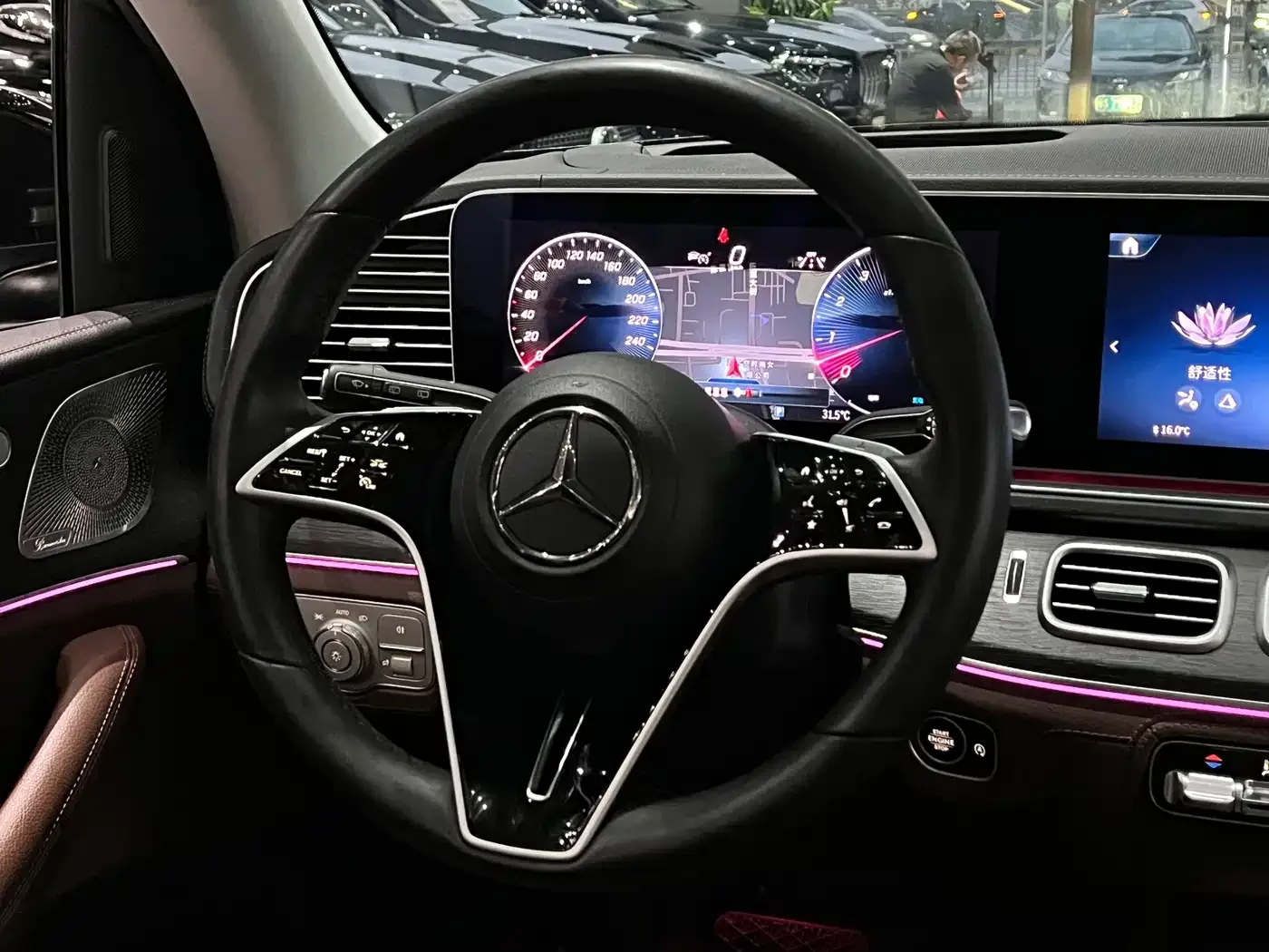 Mercedes-Benz Mercedes-Benz GLE 2024 GLE 450 4MATIC Luxury — Фото автомобиля 16
