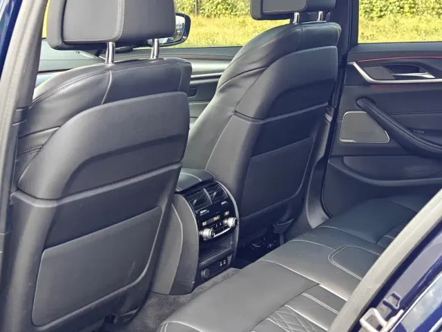 BMW 5 Series — Фото автомобиля 17