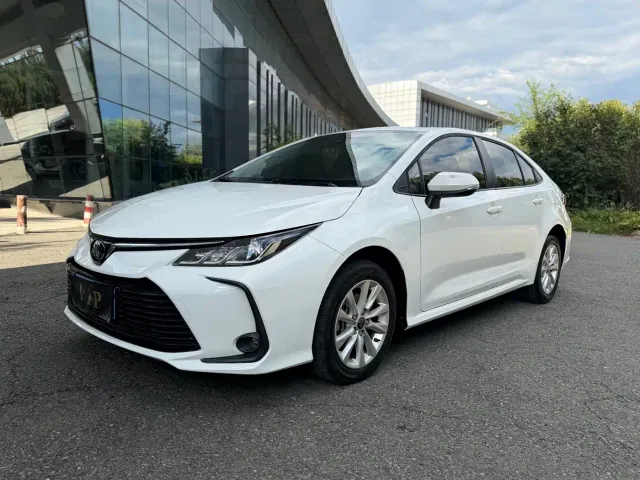 Фотография автомобиля — Toyota Corolla