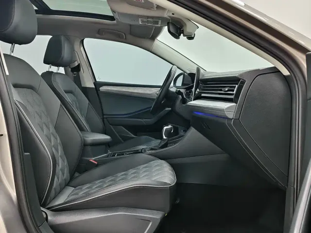 Volkswagen Sagitar — Фото автомобиля 8