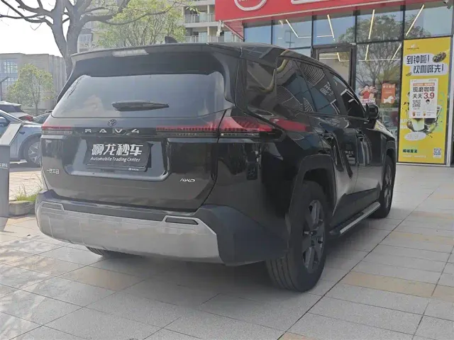 Toyota RAV4 Rongfang 2026 2.0L Base Model — Фото автомобиля 9