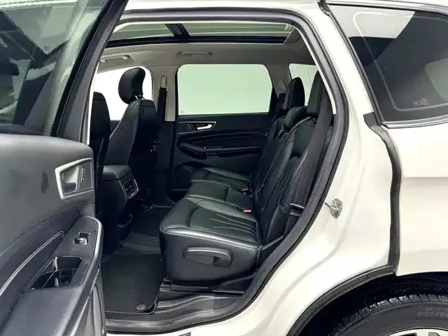 Ford Edge — Фото автомобиля 6