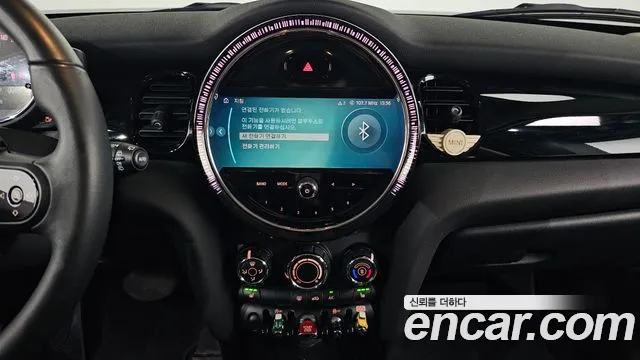 Mini Cooper Cooper 5 дверей Classic — Фото автомобиля 14
