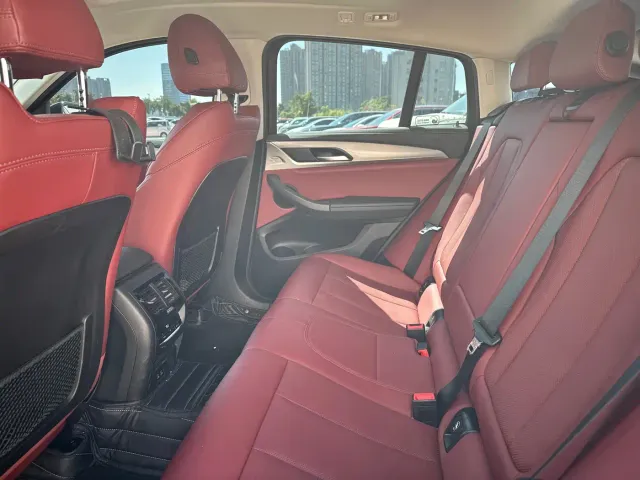 BMW X4 — Фото автомобиля 8