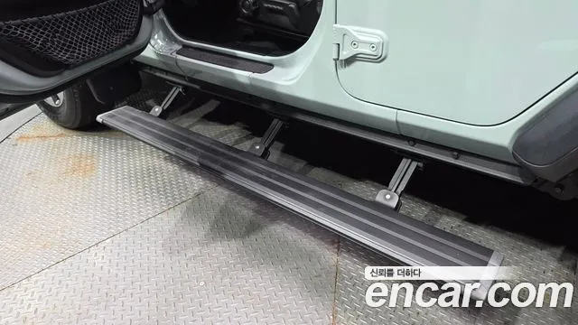 Jeep Wrangler Wrangler (JL) 2.0 Rubicon 4 двери Earl Clear Coat — Фото автомобиля 19