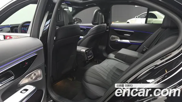 Mercedes-Benz E-Class W214 — Фото автомобиля 16