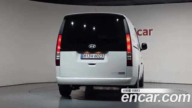 Hyundai Staria Staria Карго 3 места — Фото автомобиля 4