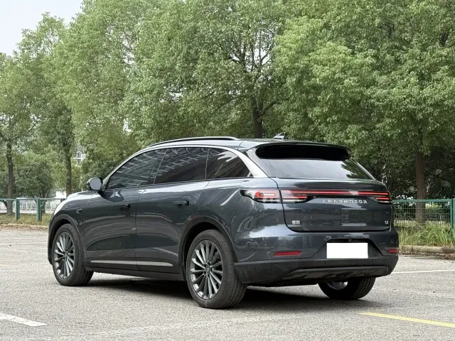 Leapmotor C11 — Фото автомобиля 6