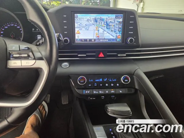 Hyundai Avante CN7 — Фото автомобиля 10