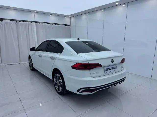 Volkswagen Bora — Фото автомобиля 6