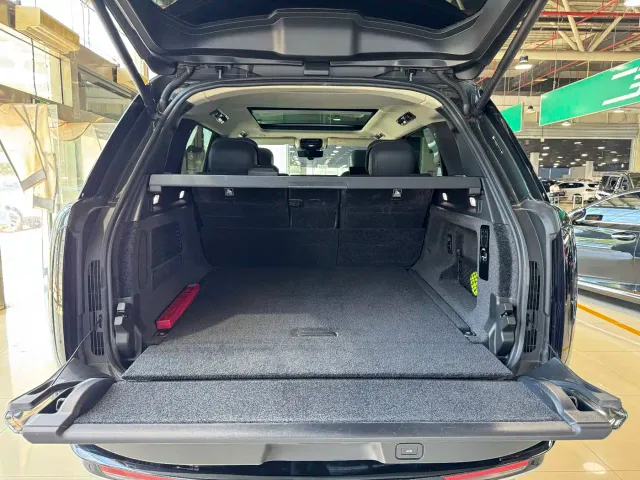 Land Rover Range Rover — Фото автомобиля 25
