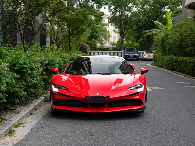 Ferrari SF90 — Фото автомобиля 2