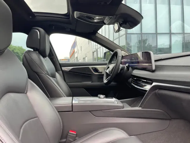 Cadillac CT6 — Фото автомобиля 11