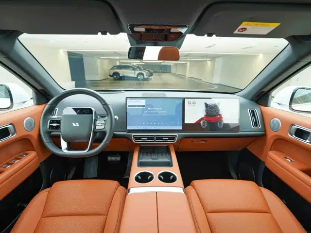 Li Auto Li Auto L6 2024 Pro — Фото автомобиля 18