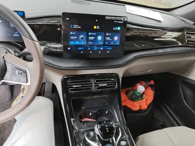 BYD Qin PLUS — Фото автомобиля 12