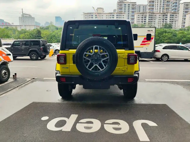 Jeep Wrangler 4xe — Фото автомобиля 16