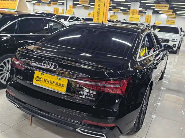 Audi A6L — Фото автомобиля 13