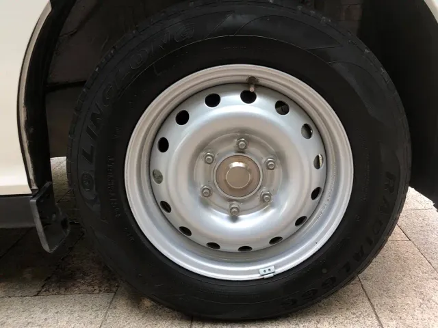 Ruichi New Energy EC75 — Фото автомобиля 24