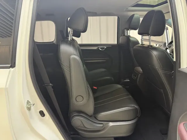 GAC Trumpchi M6 — Фото автомобиля 16