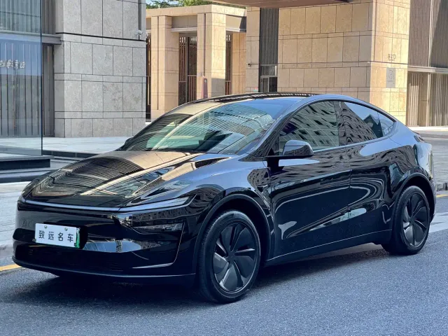 Фотография автомобиля — Tesla Model Y