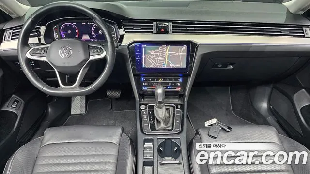 Volkswagen Passat — Фото автомобиля 7