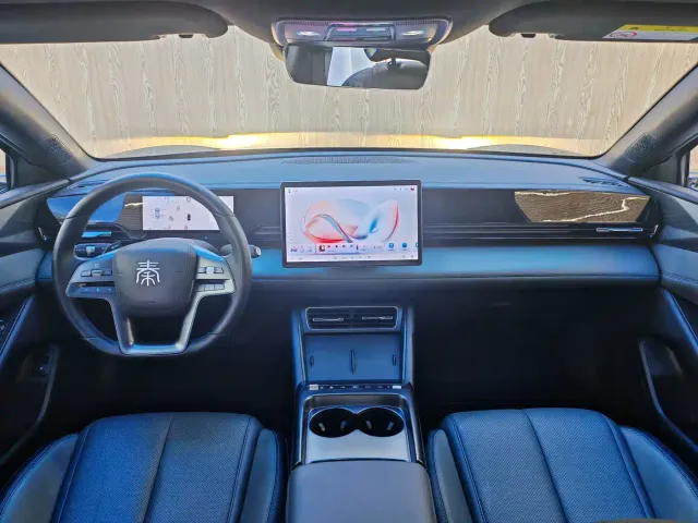 BYD Qin L — Фото автомобиля 9